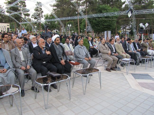 شب شعر قم، حرم اهل بیت شب شعر قم، حرم اهل بیت