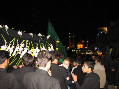 تشییع نمادین پیکر حضرت زهرا و دو شهید گمنام تشییع نمادین پیکر حضرت زهرا و دو شهید گمنام